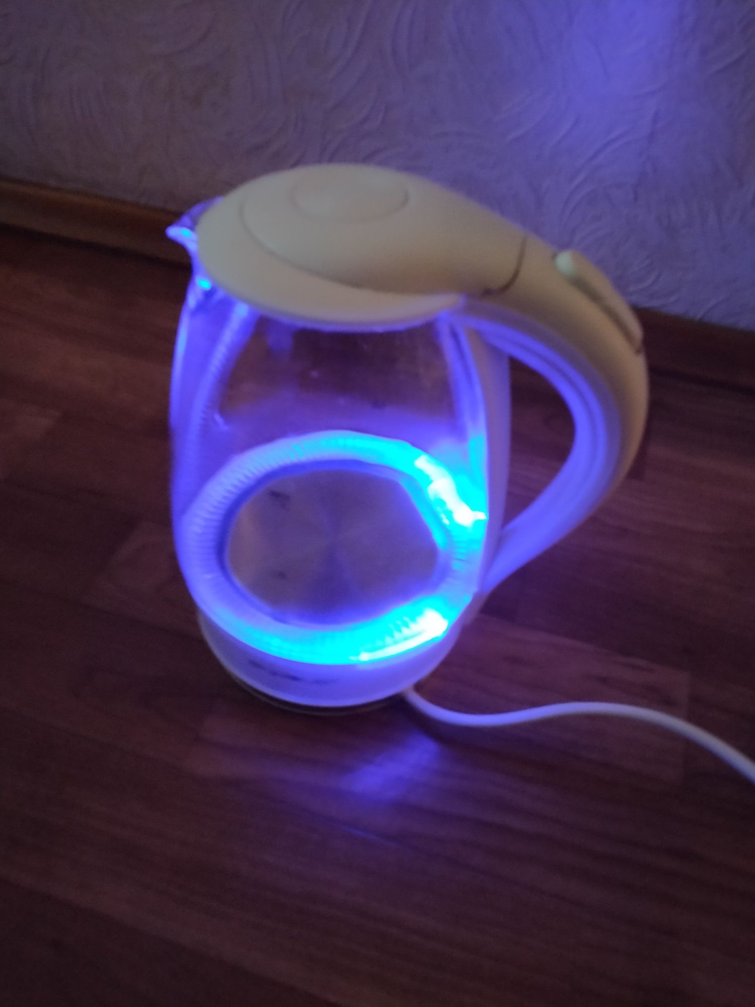 Чайник электрический Aigostar 1.7л. стеклянный с синей LED подсветкой