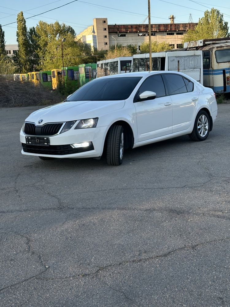 Продам шкоду октавію