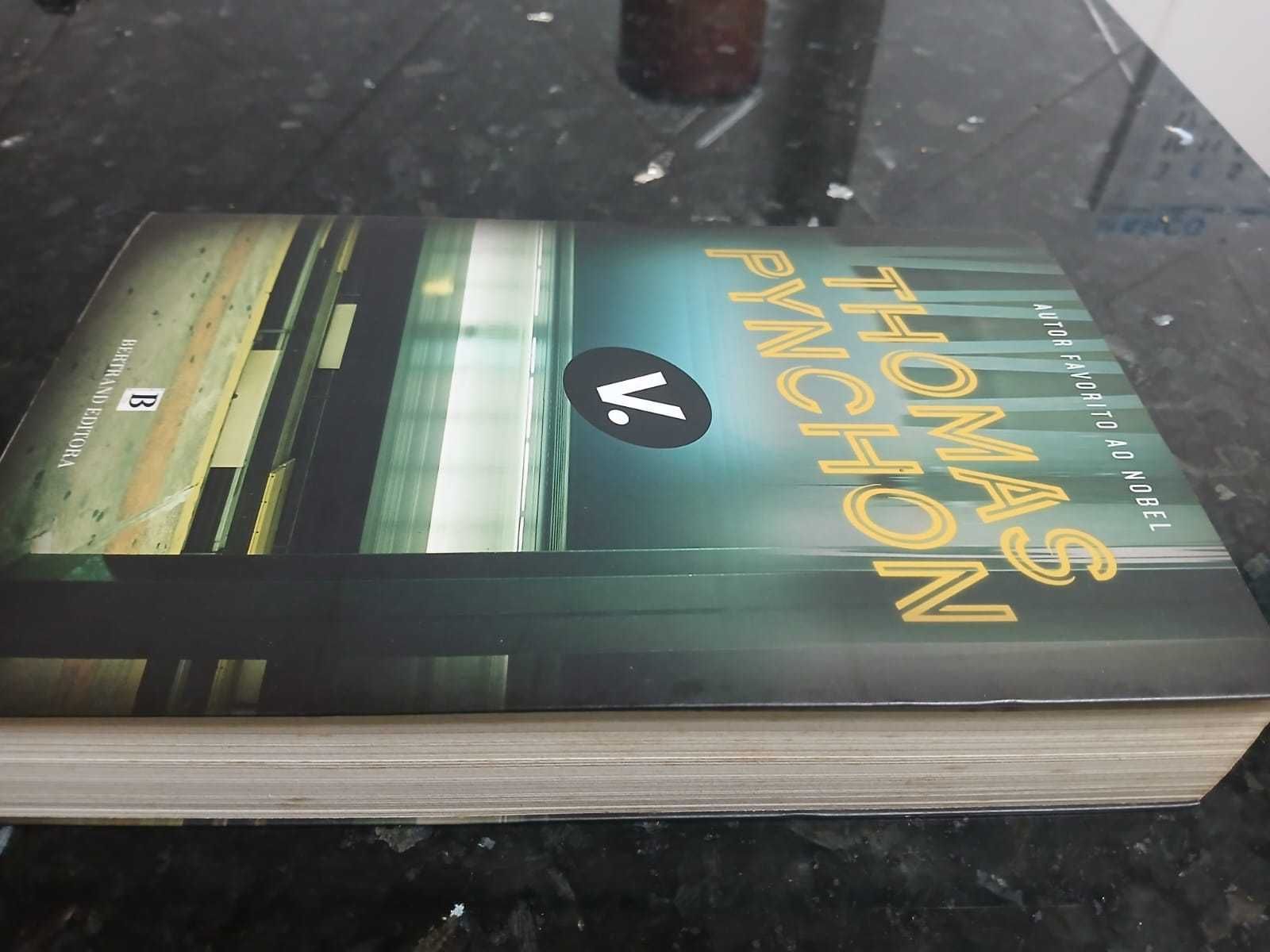 V - Thomas Pynchon (Portes Grátis)