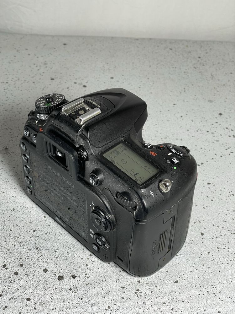 Вживаний Nikon D7100 body + запис відео 1080p/fullHD
