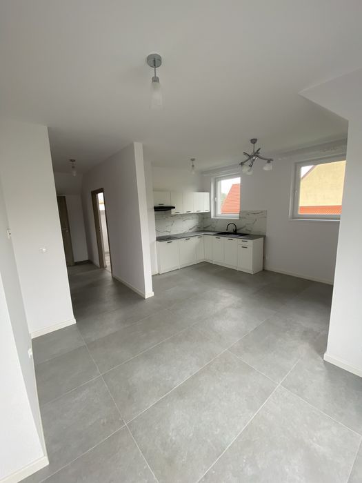 Do wynajęcia nowe mieszkania 50m² z balkonem i parkingiem – Ostrowsko.