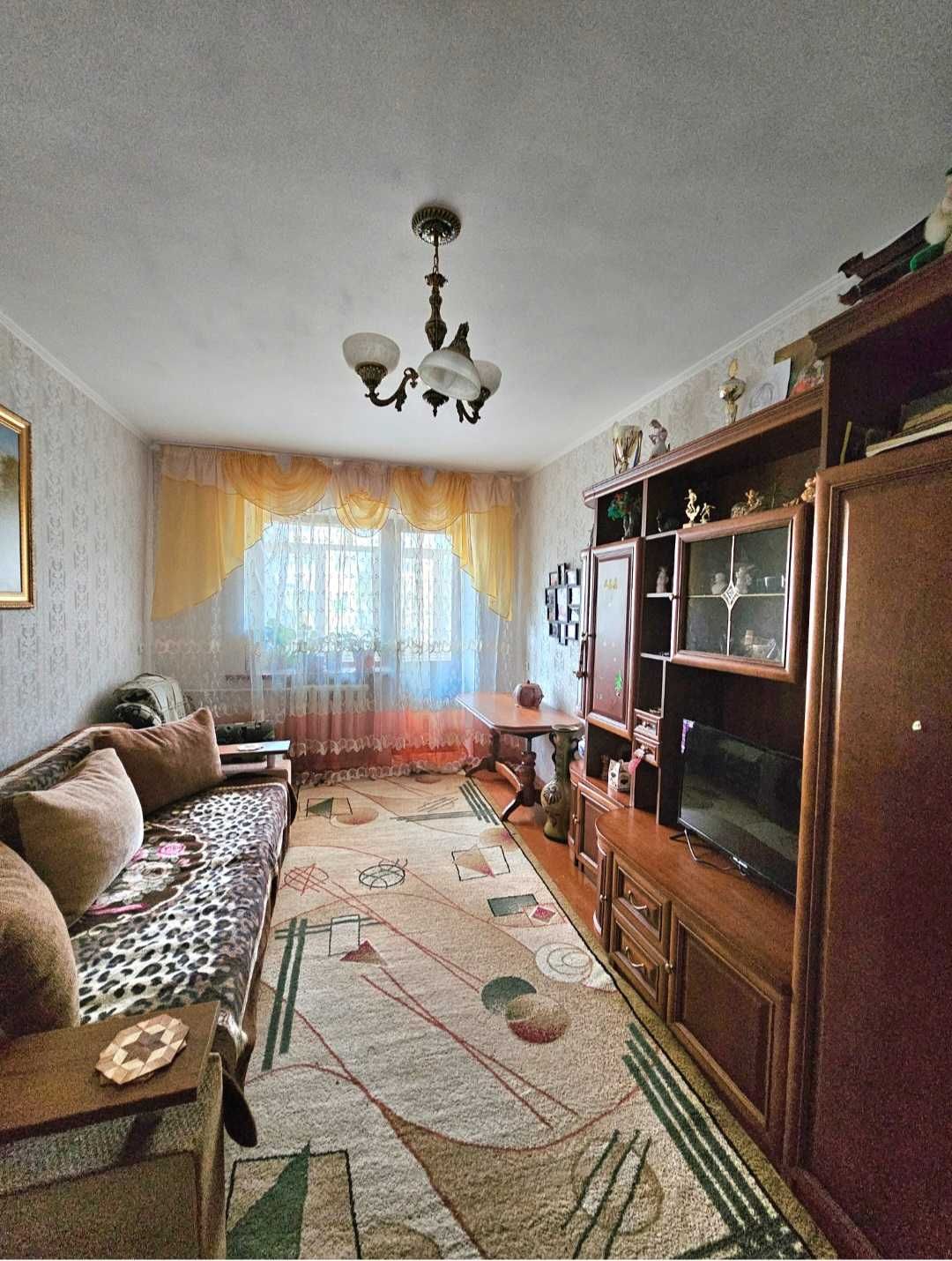 № 12350 - 2 к. квартира, Озерное , 2/4 эт., кирпич