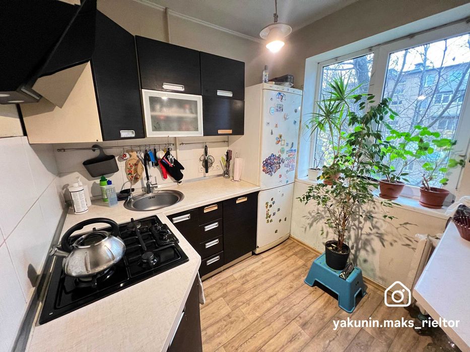 Продажа 2к.пр.Богдана Хмельницкого (Сталинграда, Кирова)