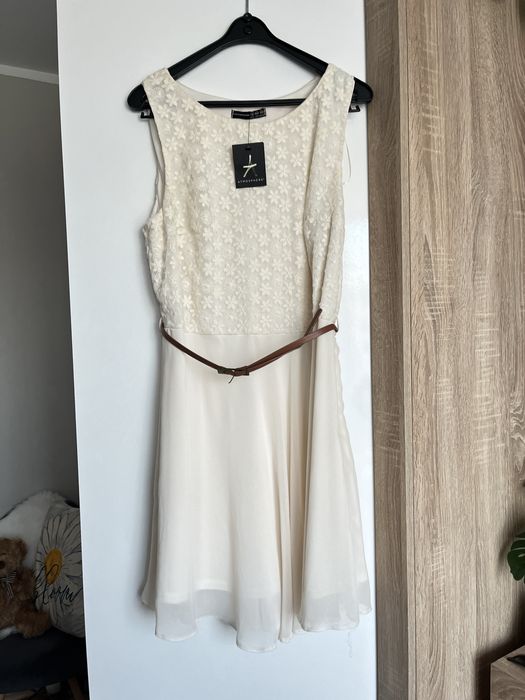 Kremowa sukienka Atmosphere nowa z metką i paskiem