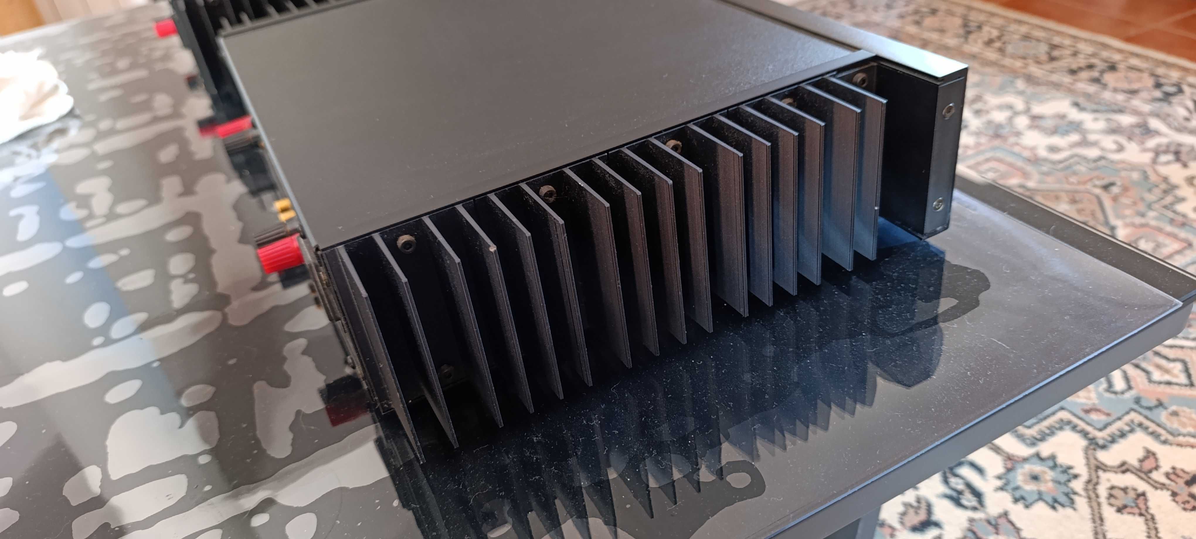Amplificador PERREAUX E1 (2 aparelhos)