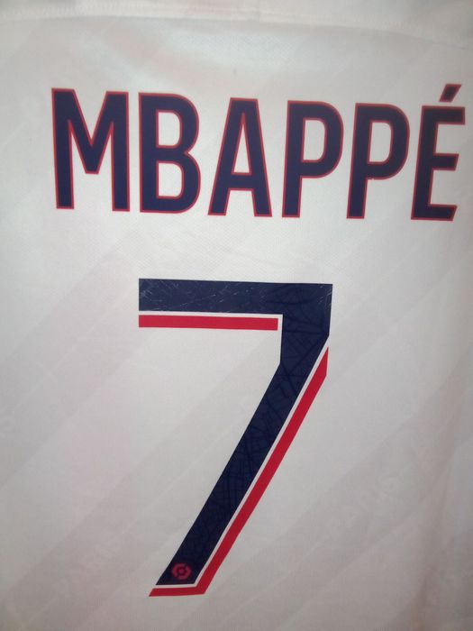 Camisola de futebol do PSG Mbappe