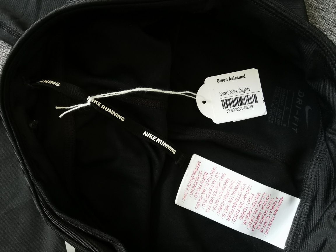 Legginsy dziewczęce Nike 146-156cm