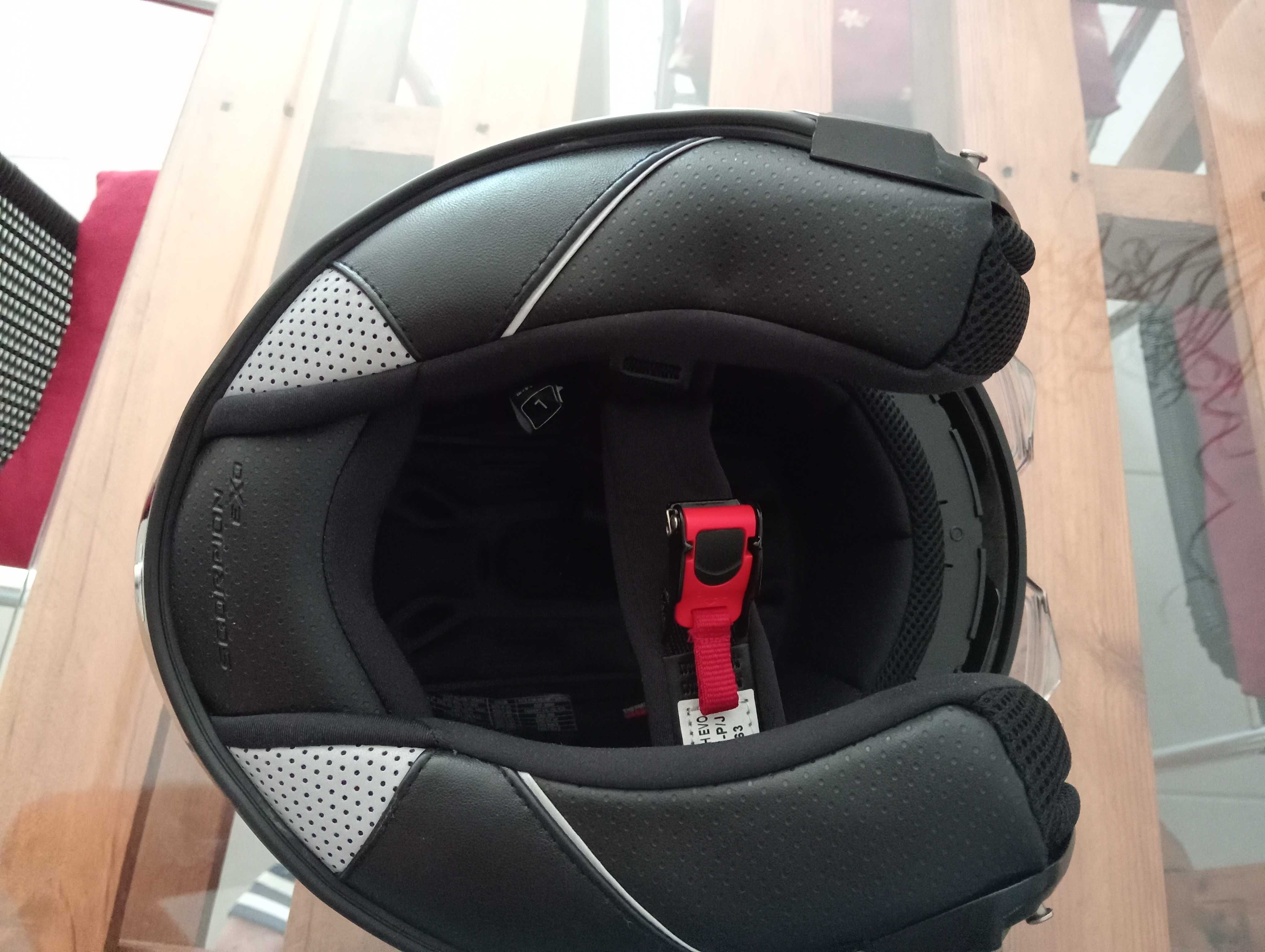 Capacete modular Scorpion