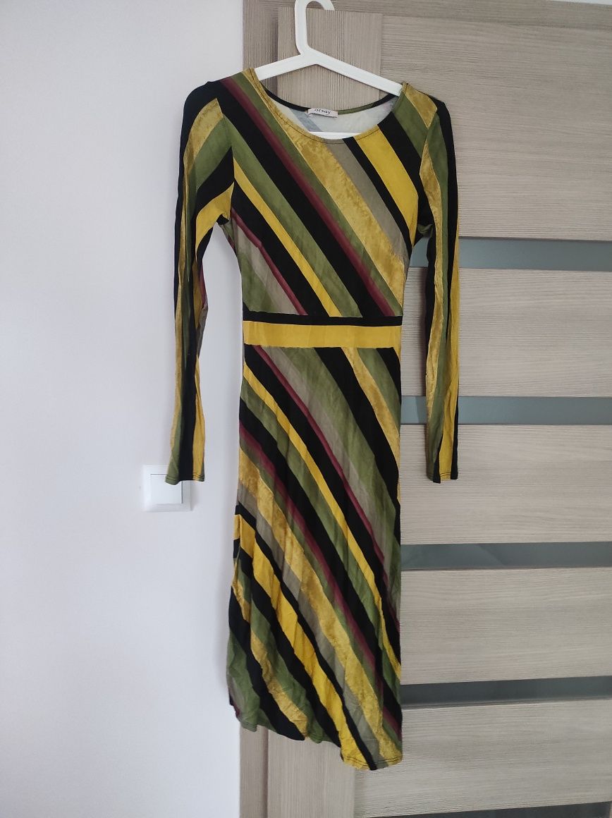 Sukienka asymetryczna Orsay 38