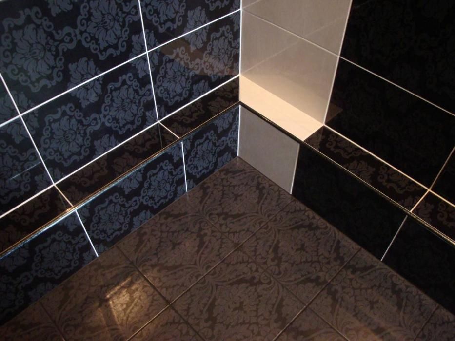 Кладка кафеля.санузел под ключь