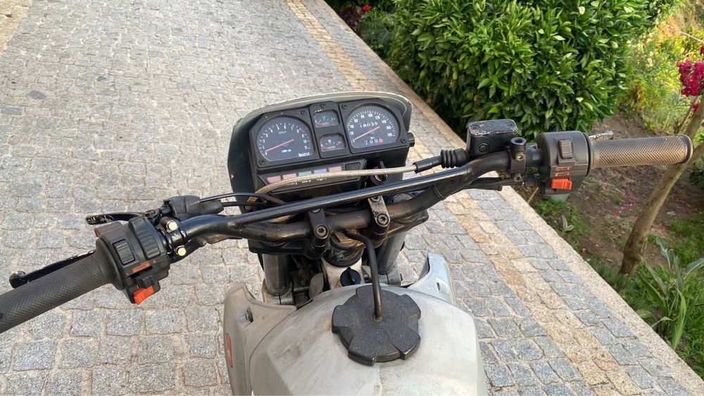Aprilia Tuareg 350