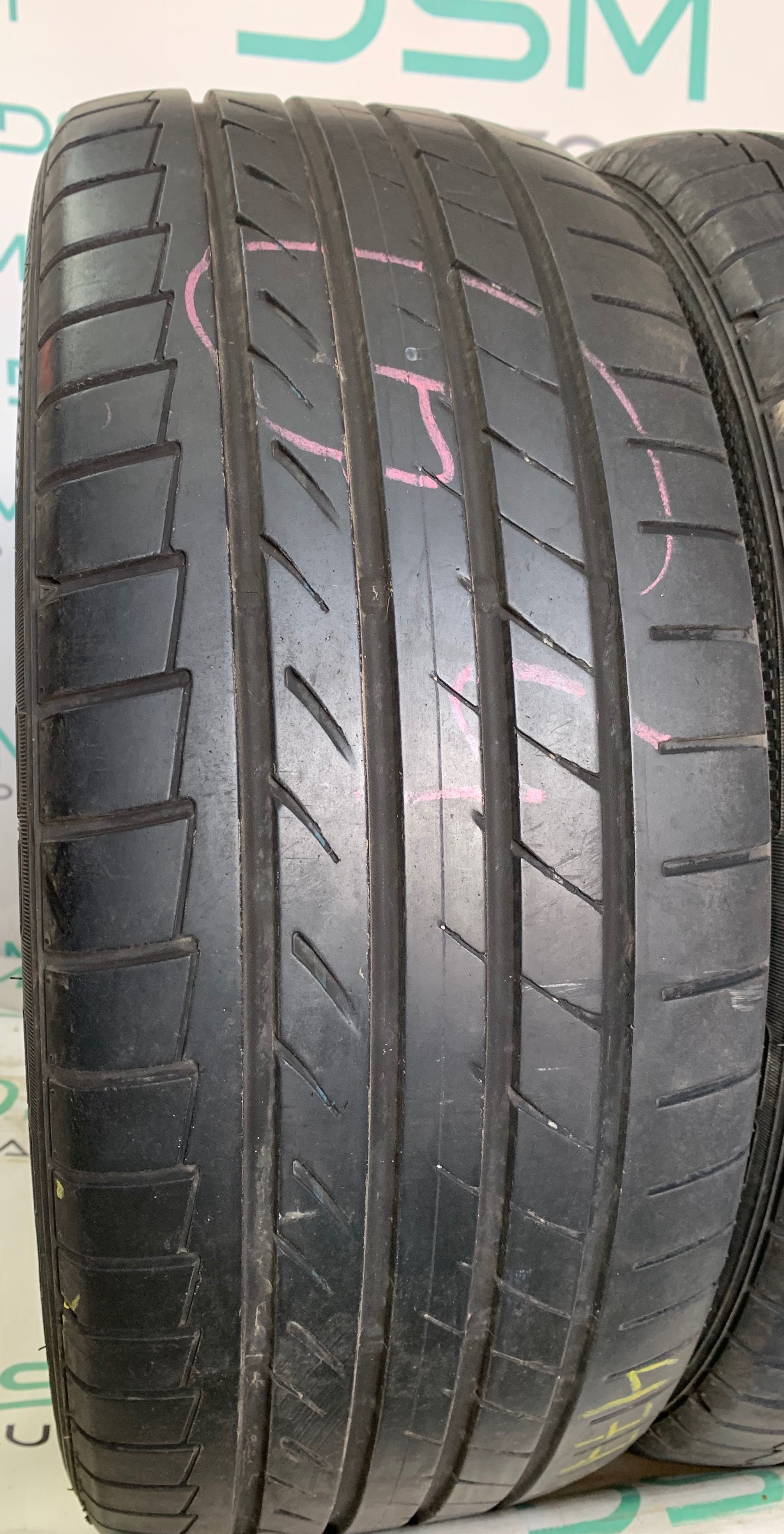 Скад шин б/в. 215/45 R18 Dunlop SP Sport Maxx TT