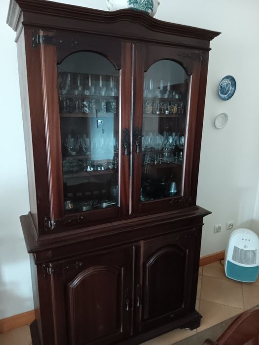 Móvel Louceiro antigo