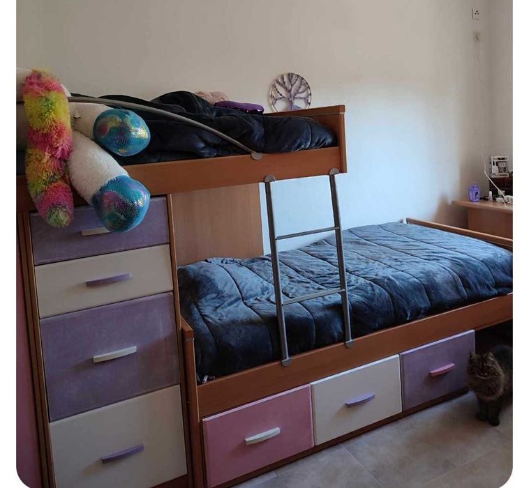 Beliche 2 camas gavetas e roupeiro