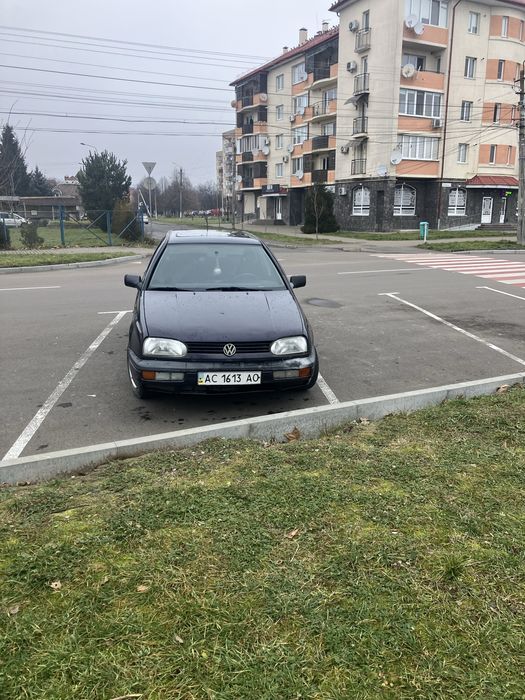 Гольф 3 , 1,6 інжектор 1996 рік