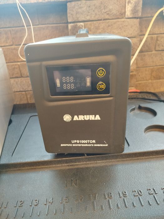 Бесперебойник с аккумулятором 120ah Aruna UPS 1000 TORА+ккумулятор AGM