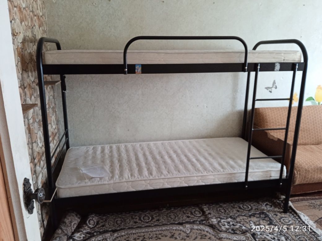 Двухярусне ліжко б/в 4000грн. в ідеальному стані