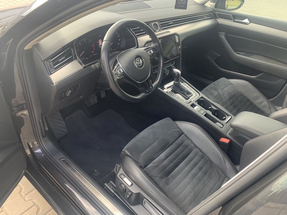 Продається свіжопригнаний повнпривідний Volksvagen passat b8 highline