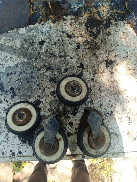 Колеса на тачку 4 шт