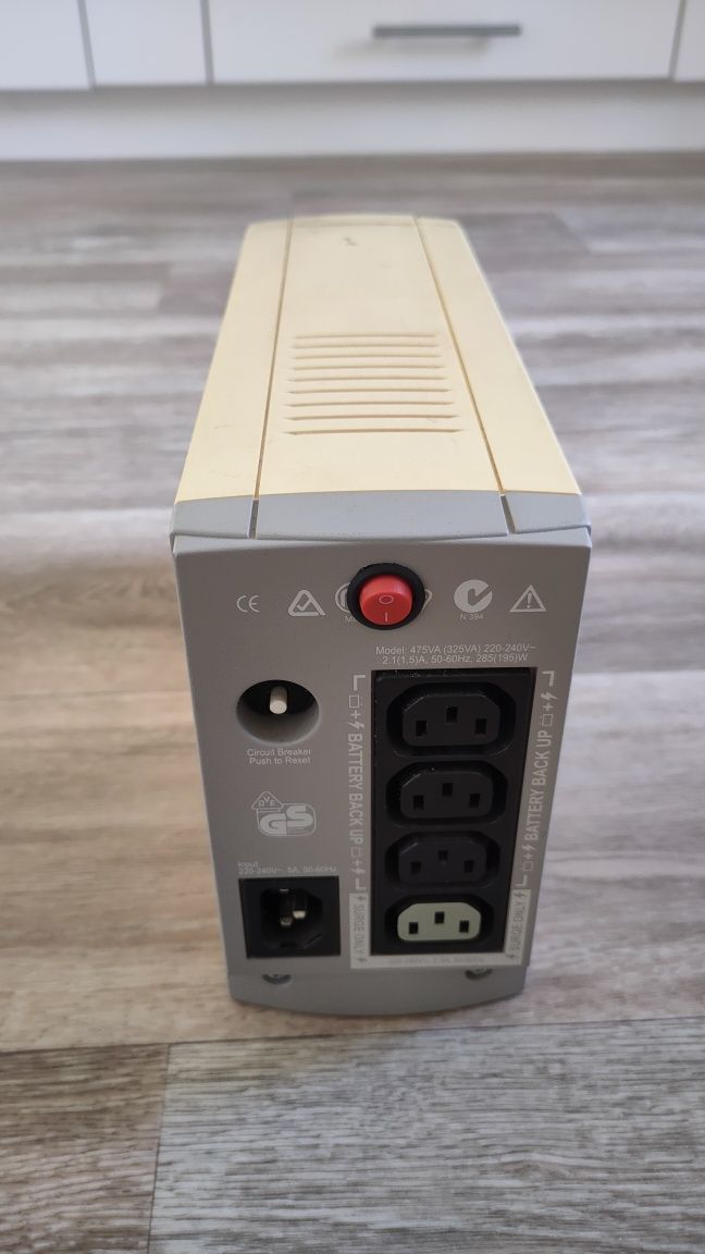 Бесперебійник ДБЖ APC Back-UPS CS 325