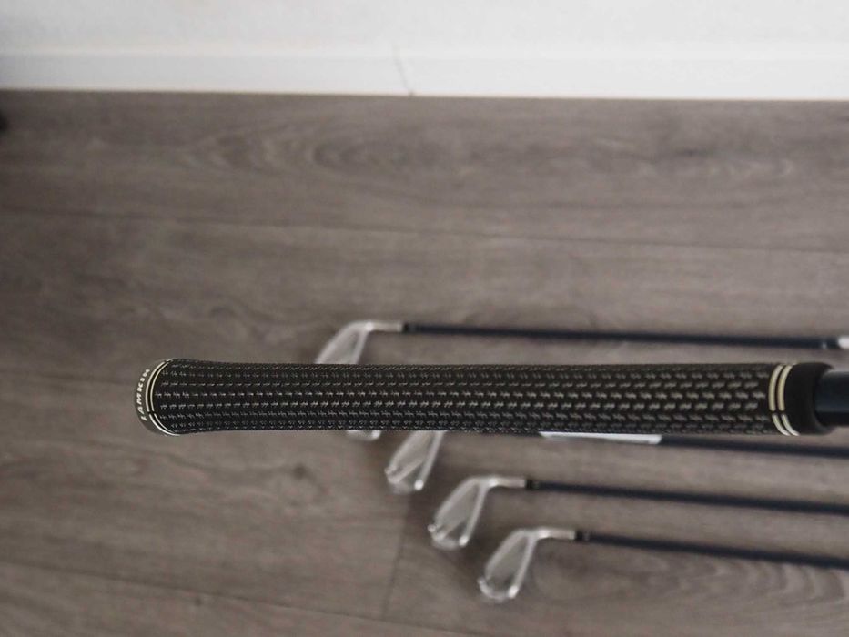 Kije do golfa TaylorMade Sim 2 Max Zestaw żelaz NOWE Grafitowe shafty