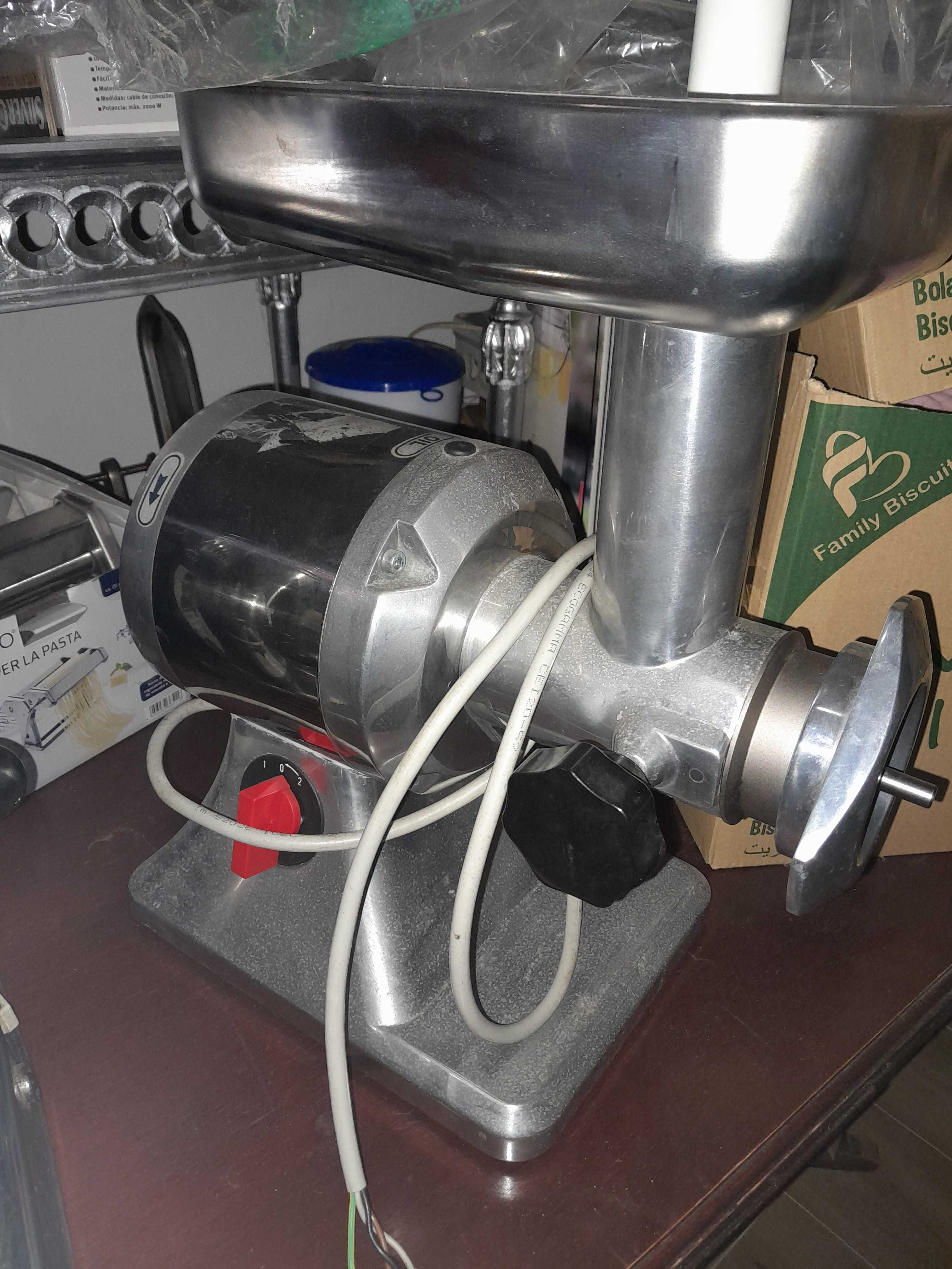 Máquina industrial picar triturar carne