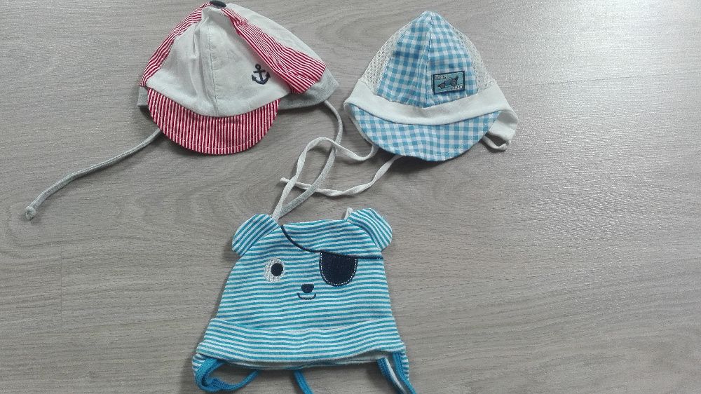 T-shirt, spodenki, komplety, spodnie i czapki rozmiar 74
