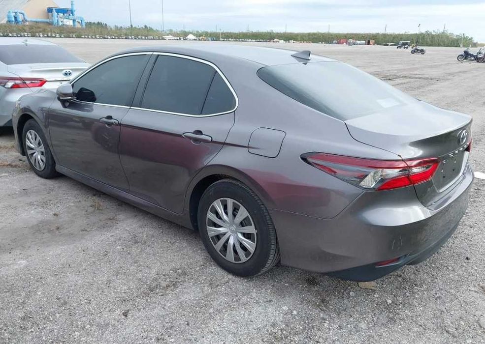 Бампер Toyota Camry Тойота Камри Кемри Четверть Запчастини Camry LE