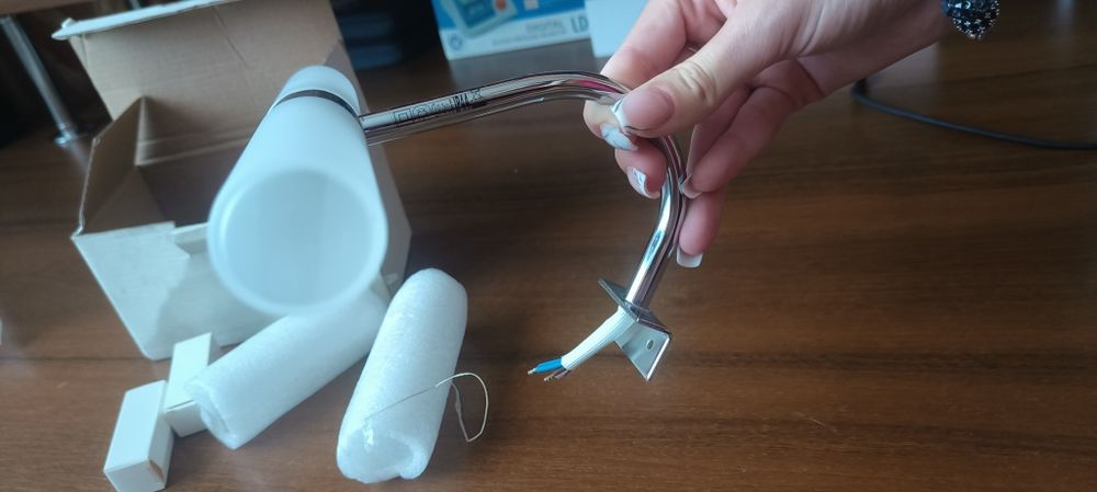 Светильник в ванную комнату.