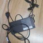 Carregador portátil Lenovo Legion de 300w como novo