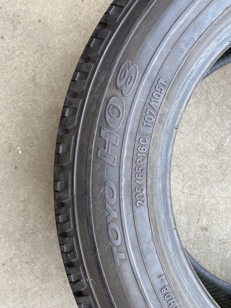 205/65R16C 107/105T Toyo H08