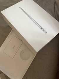 Pudełko od MacBook Air