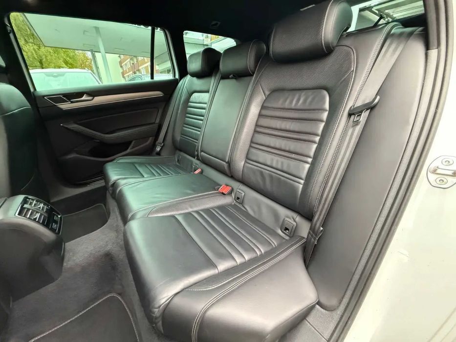 Volkswagen Passat R-line 4Motion Pano      2016