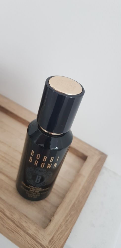 Bobbi Brown Intensive Serum Foundation SPF 40