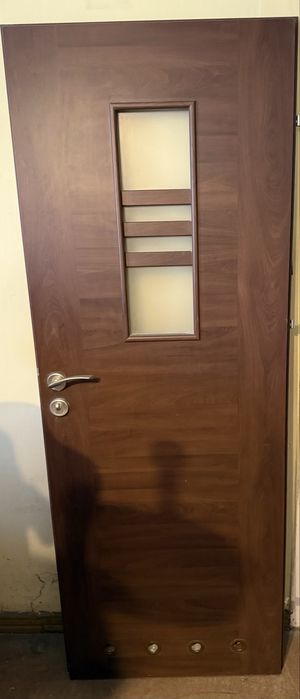 Drzwi  łazienkowe,  2 sztuki.