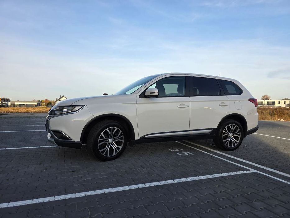 Mitsubishi Outlander Mitsubishi Outlander