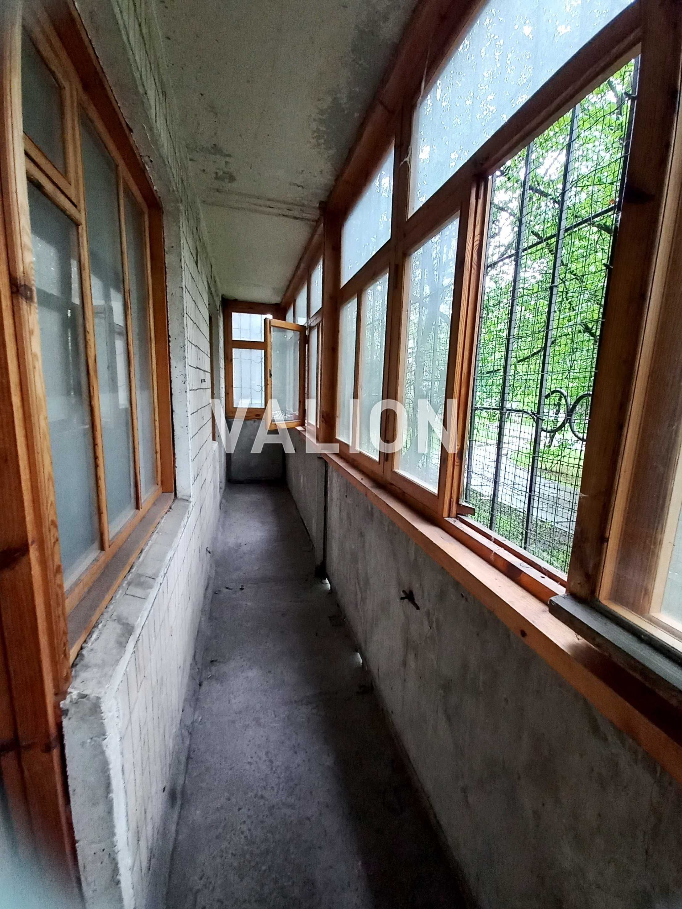Без % Продаж 5-кім. кв. вул Васильківська 38, поруч метро, Максимовича