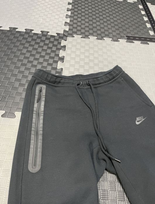 Продам костюм Nike Tech Fleece.
Состояние идеальное
