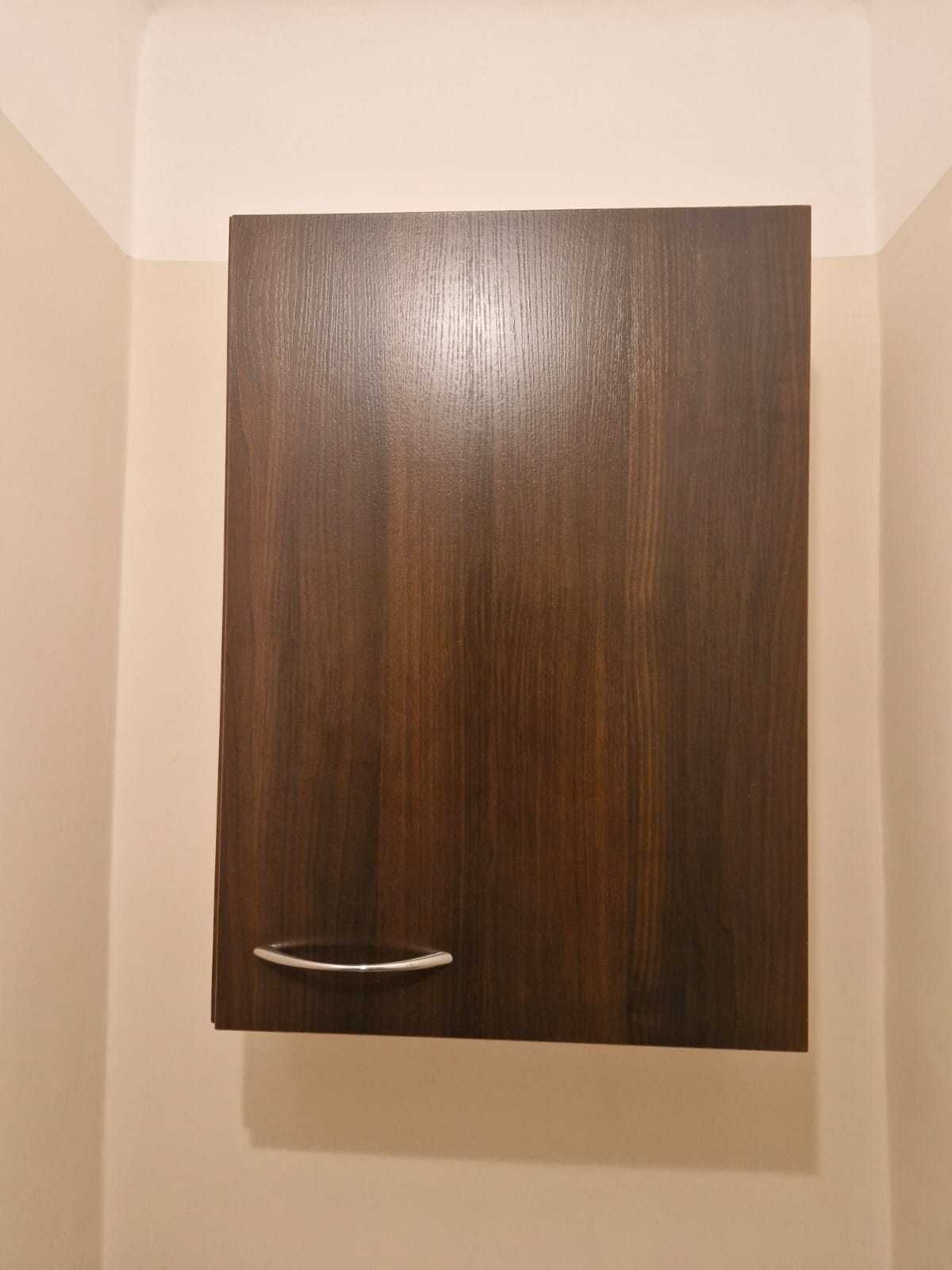 Płytka szafka wisząca - szer. 50 cm, 3 półki, jak nowa