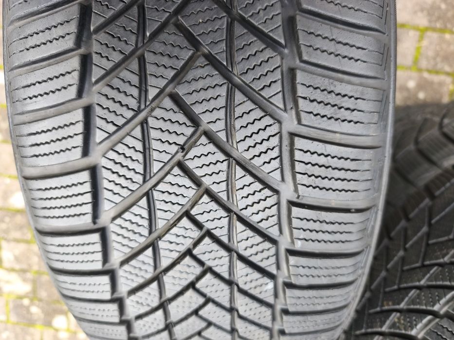 Opony zimowe 235/50 R 19
