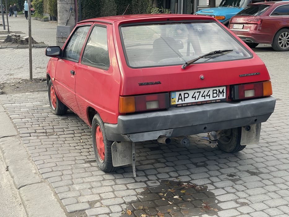 ЗАЗ; таврія; 1.1 газ/бенз; 1998