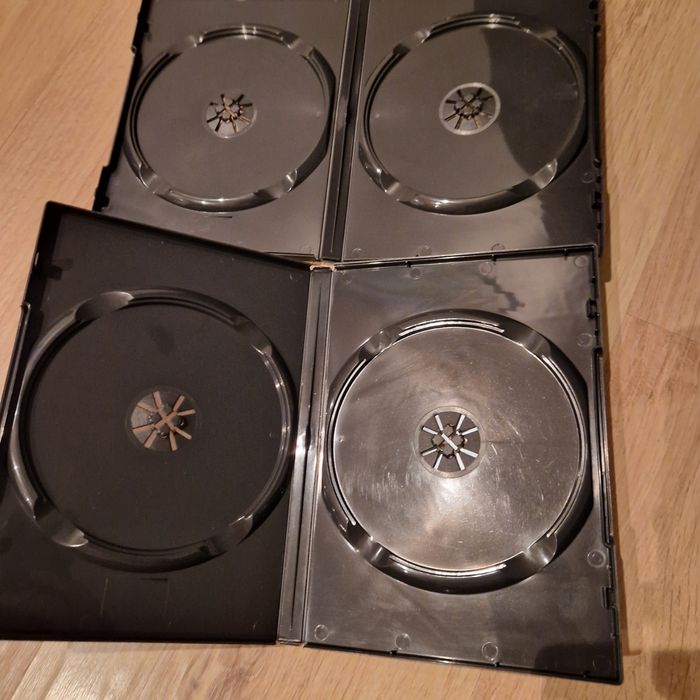 Pudełka/ etui na płyty cd/ dvd 17 sztuk