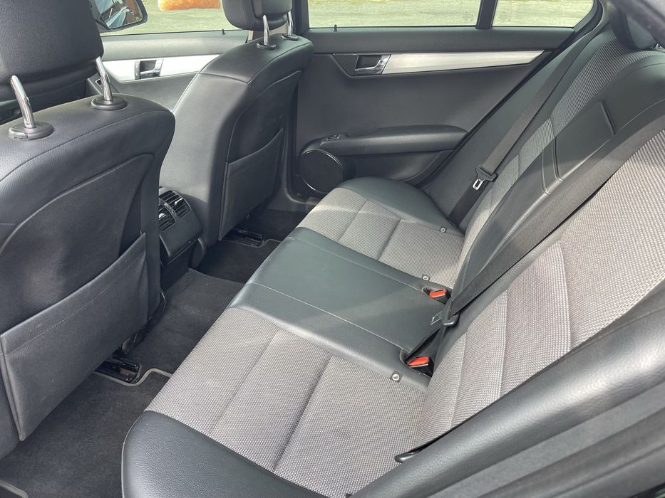 продам Mercedes-Benz C-Class 2007 (W204) 200 Kompressor AT (184к.с)