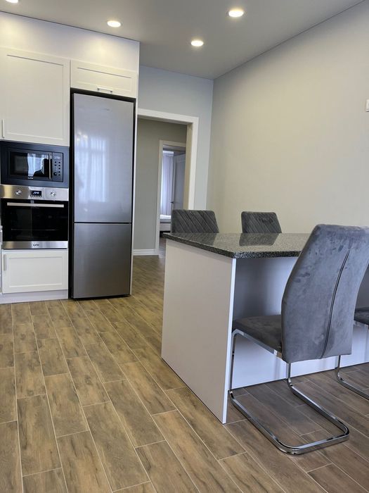 Оренда сучасної 2 км квартири в центрі міста