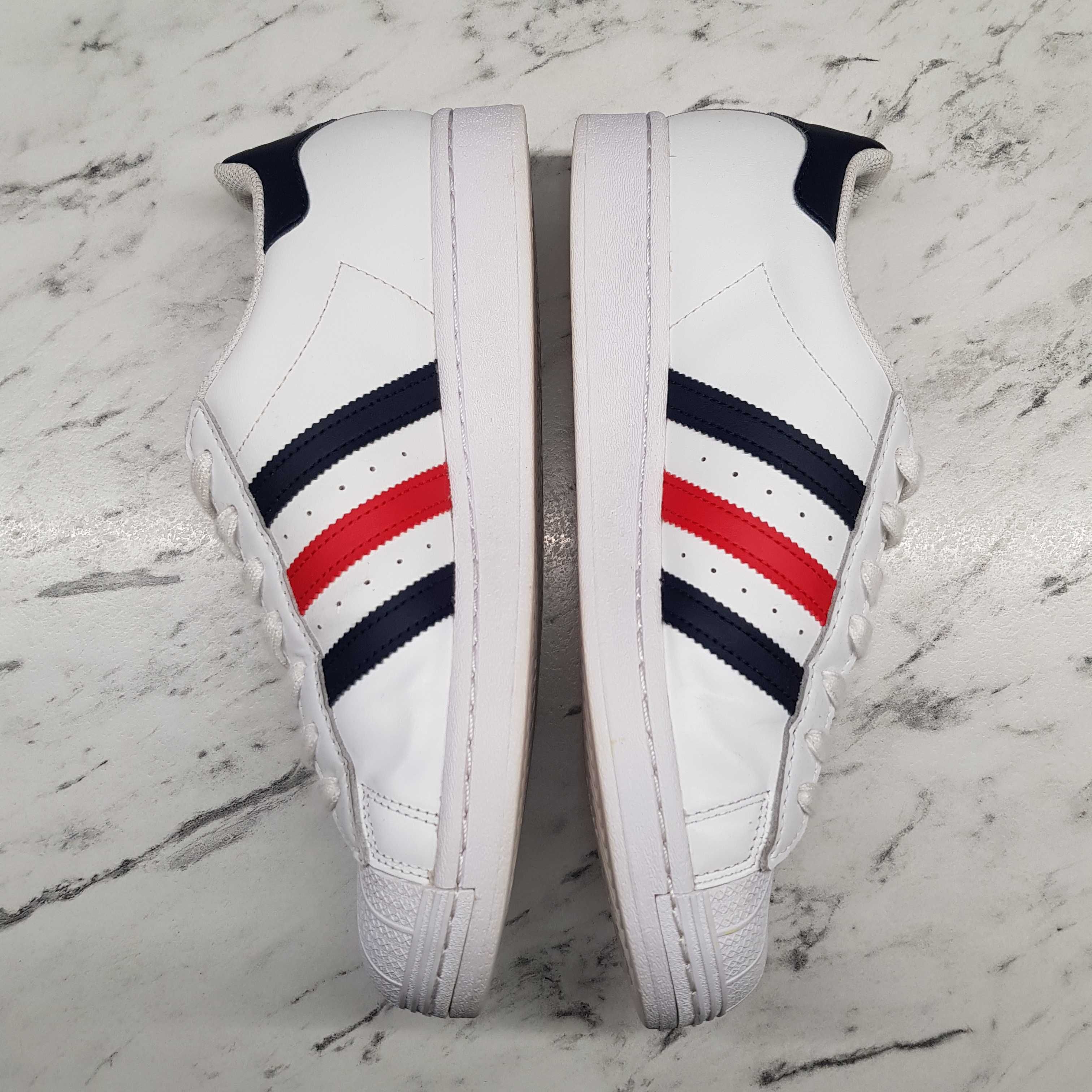 Кросівки чоловічі Adidas Superstar білі FX2328 р. 42