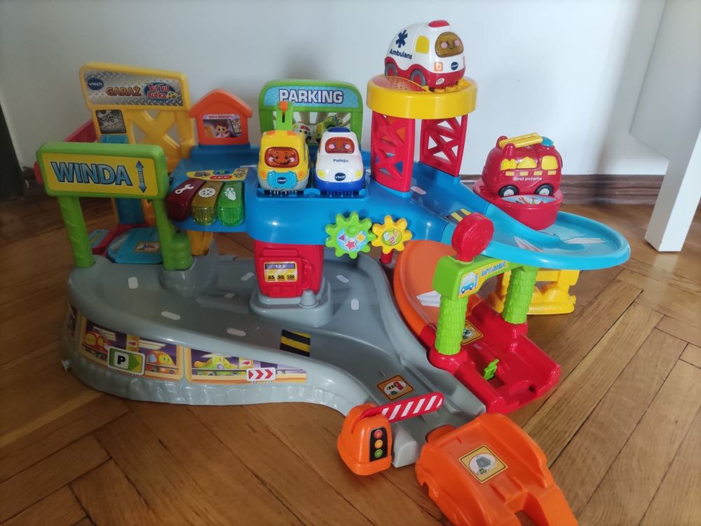 Vtech garaż tut tut autka