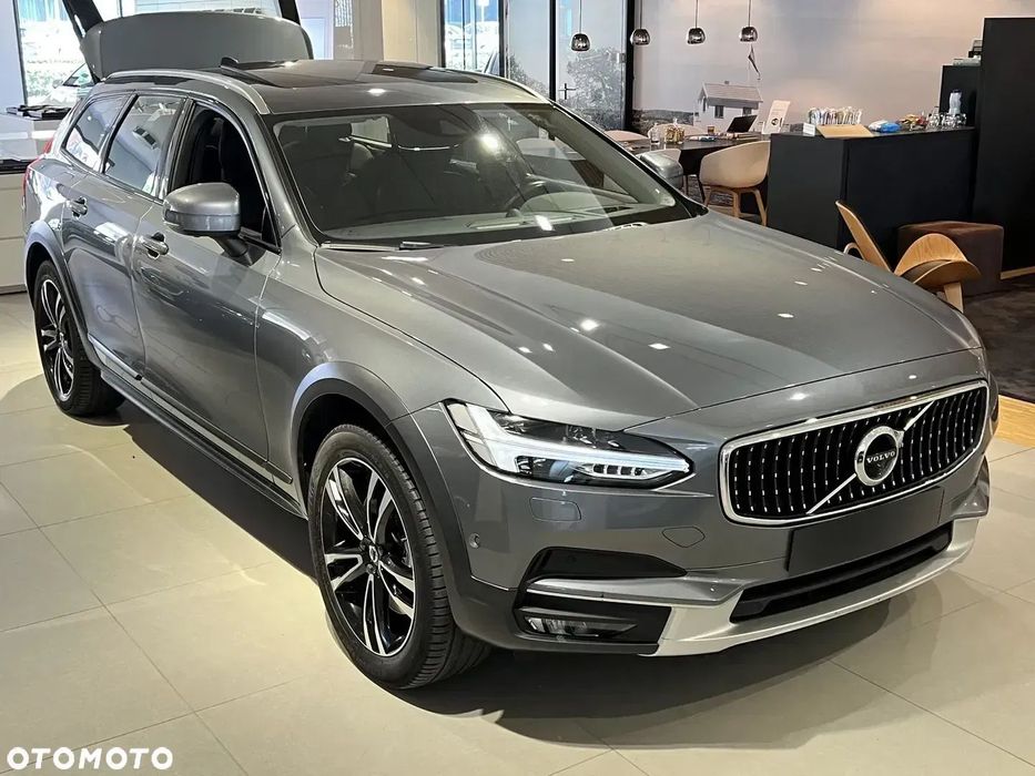 Volvo V90 Cross Country D5 AWD Niski Przebi Full Opcja Bezwypadkowy Oryginalny Lakier