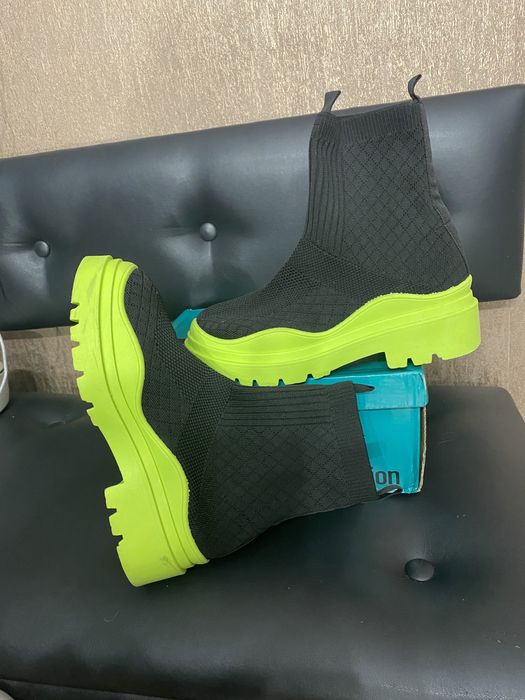 37 р Чорні демі ботинки чулок тракторна підошва