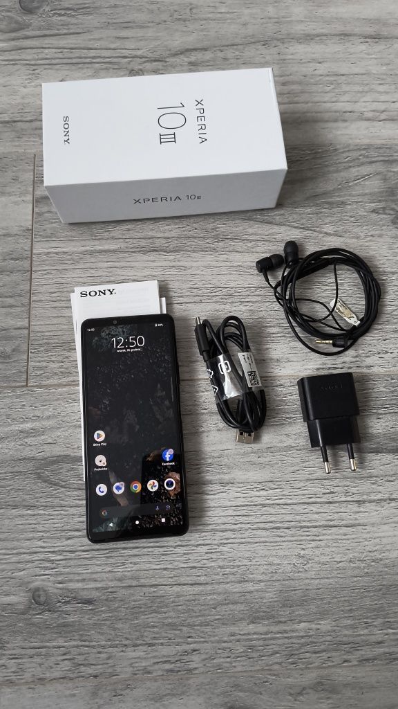 Sony 10 III  5G 6/128 GB WODOODPORNY stan BDB 100% sprawny .