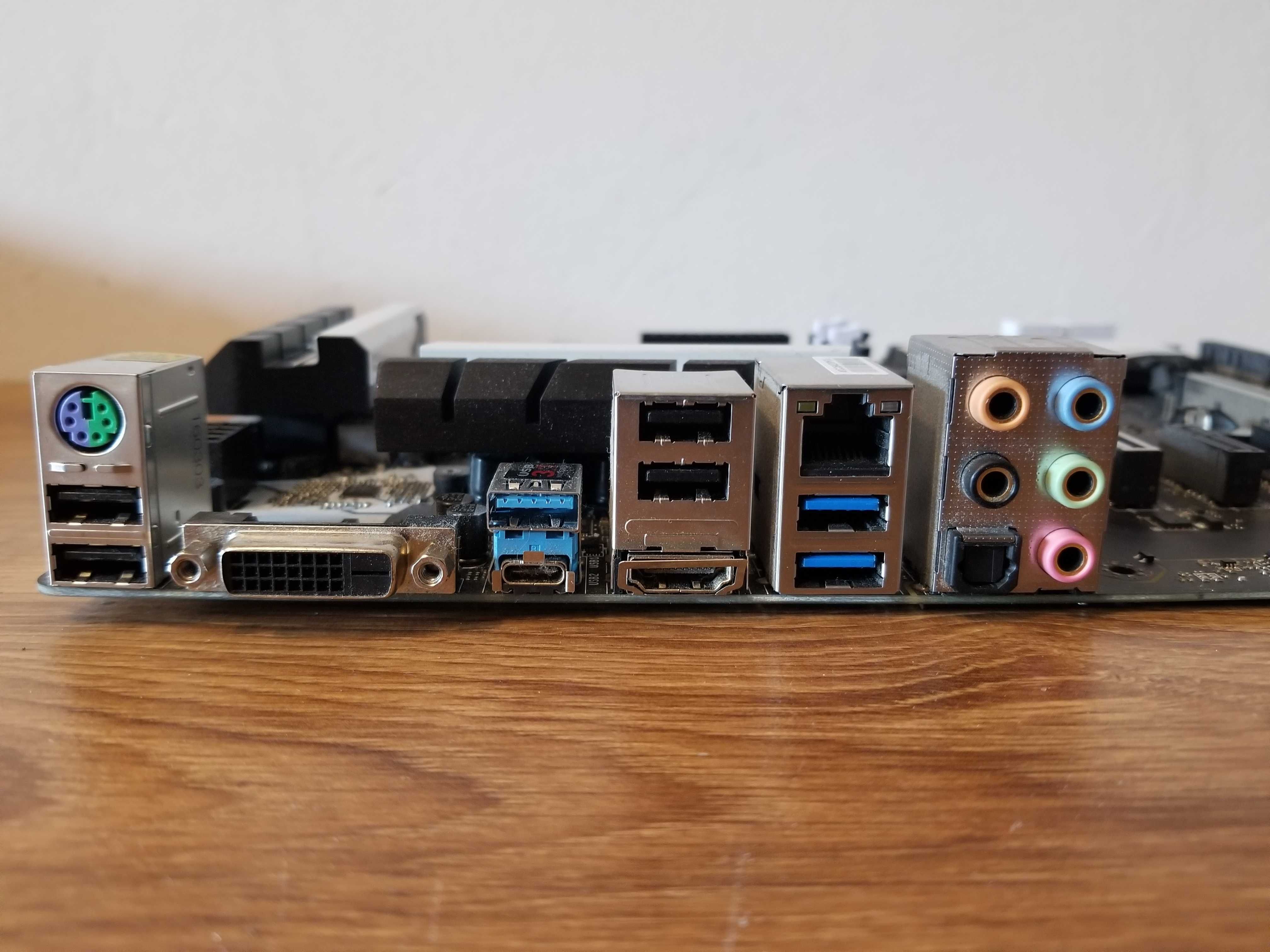 motherboard MSI Z170A KRAIT GAMING 3X сокет 1151 DDR4 пiд corei7/i5